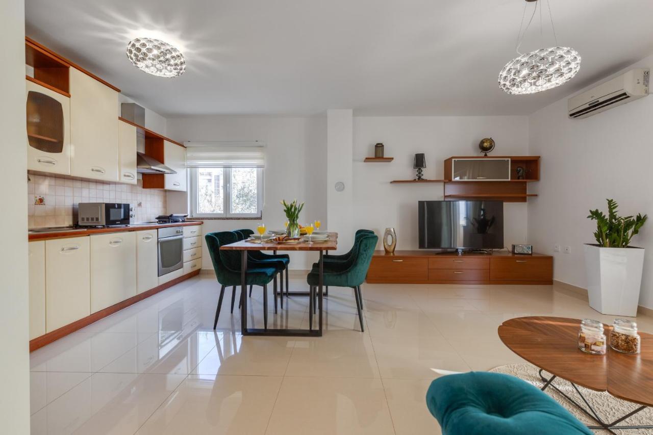 Elegant Two Bedroom Apartment Задар Екстер'єр фото